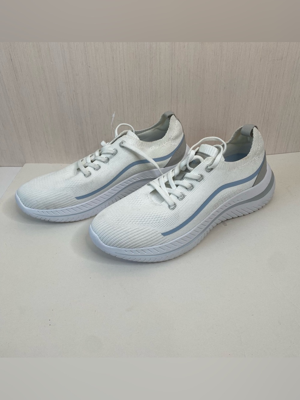 Easy Spirit Women’s Gage Lace-Up Casual Sneakers White/Gray/Blue 9.5M - Picture 4 of 9